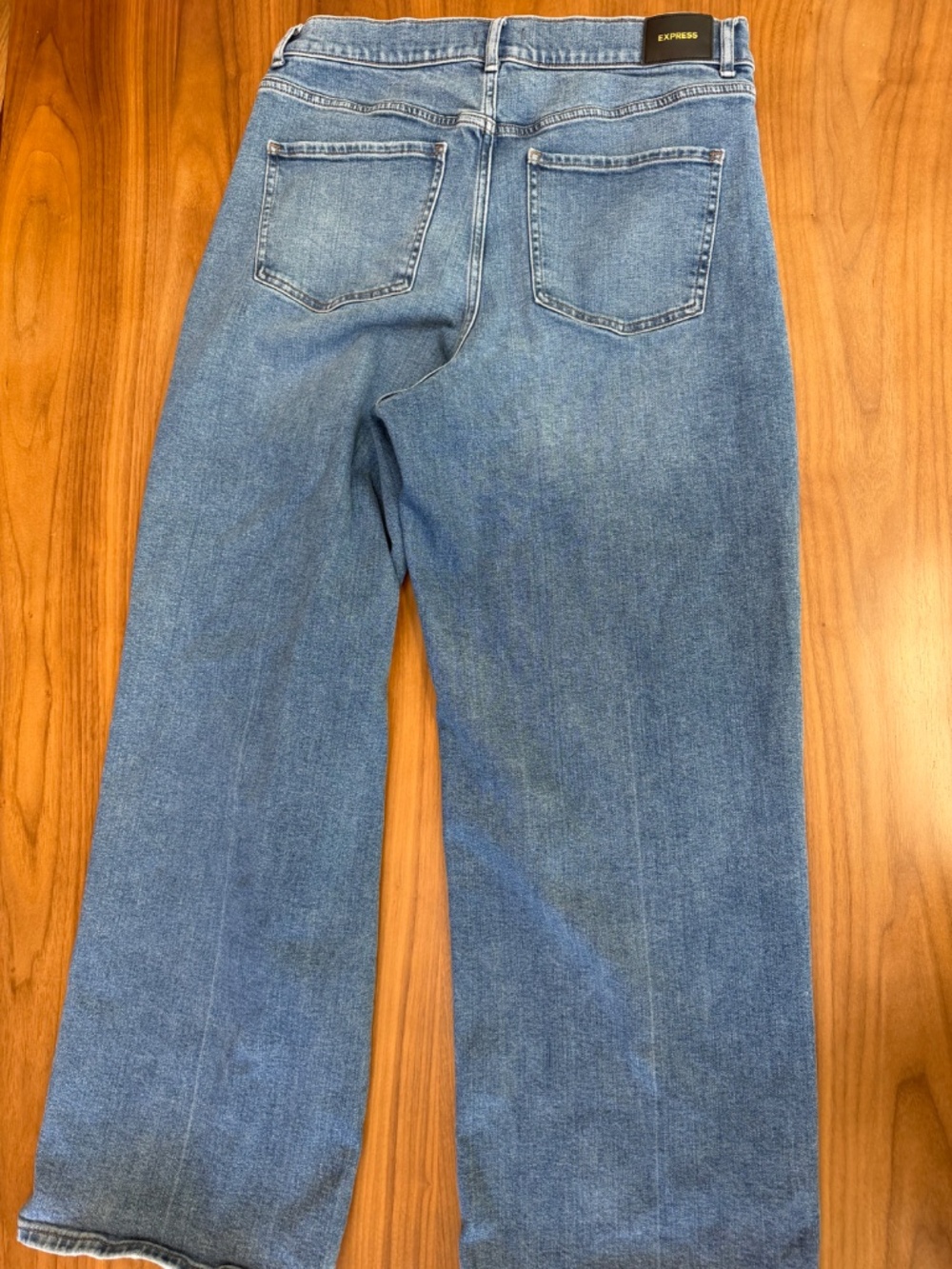 👖 Express High Rise Button-Fly Wide Leg Jeans 👖 - Picture 5 of 5